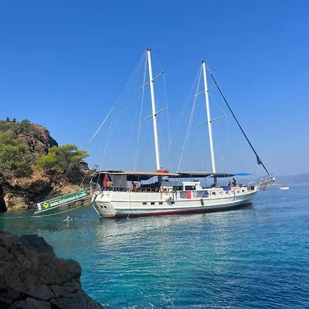 بوتيل Beforelunch Cruise