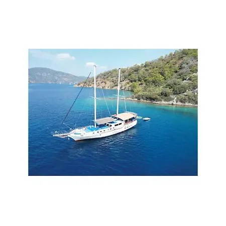 Beforelunch Cruise بوتيل *